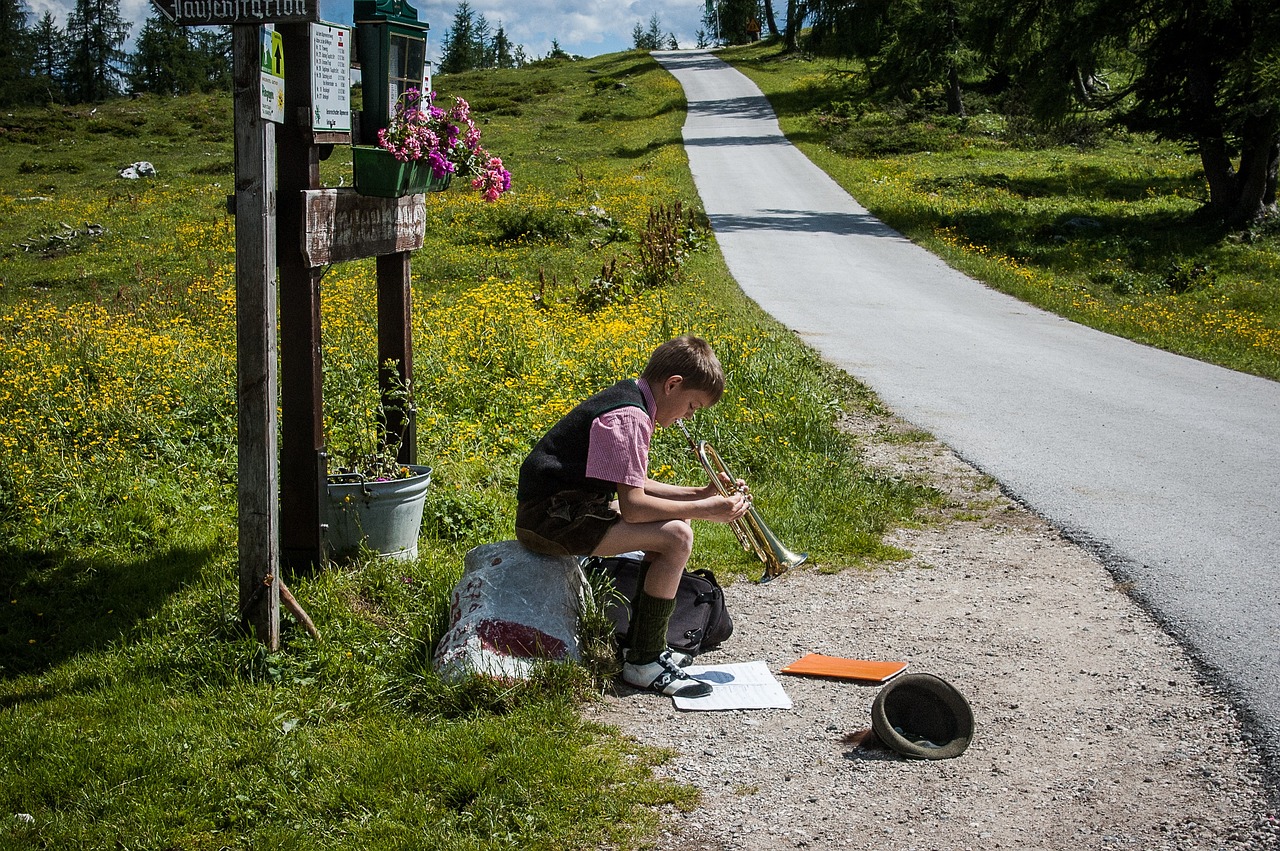 被挖眼男童的最新希望與困境并存的消息更新