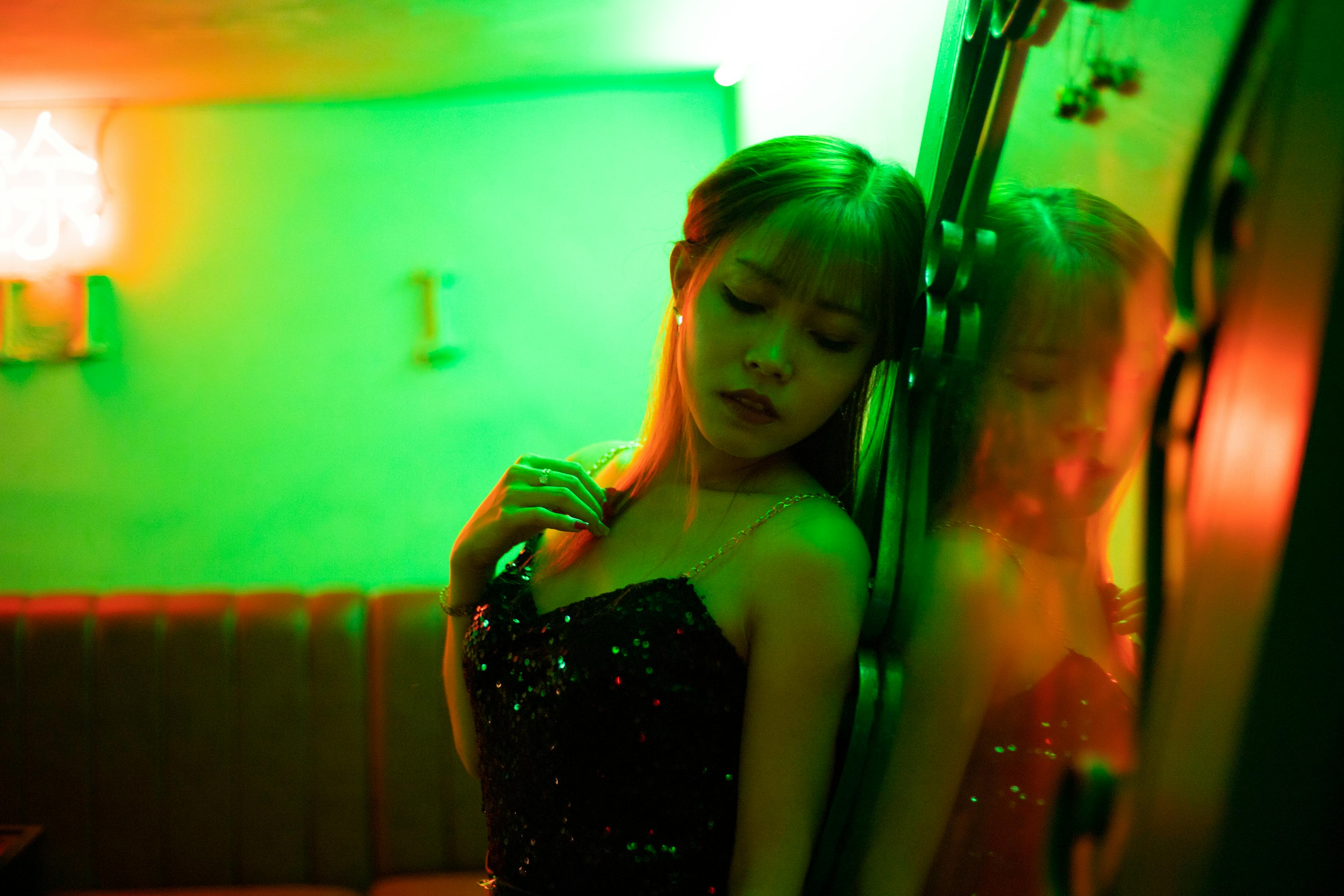 最新慢四步交誼舞視頻,舞動中的優雅與魅力的展現