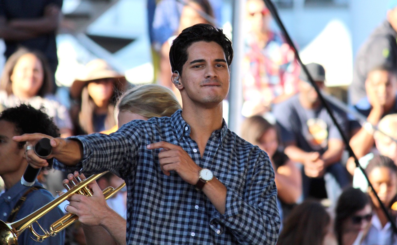 閃耀娛樂圈的新星,最新男藝人風采展示