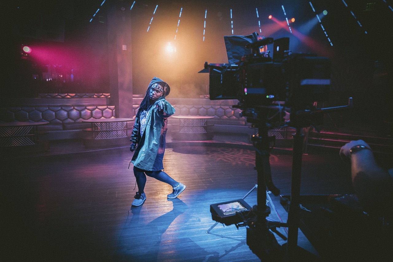 菲菲影院最新更新,影視娛樂新紀(jì)元探索