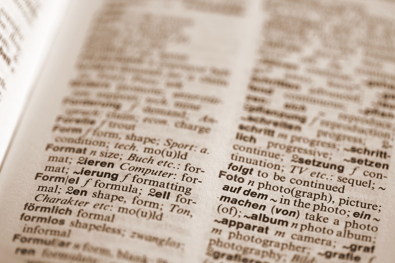 三肖三期必出特肖資料,數(shù)據(jù)分析與解釋指南_投影版DG562.165