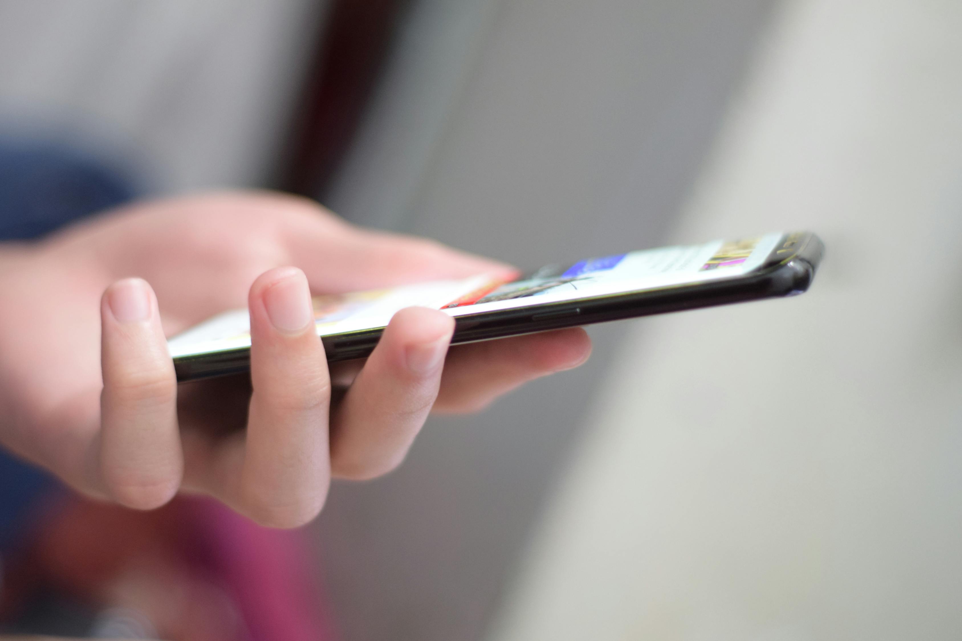 OPPO最新款超薄手機,重新定義輕薄體驗,引領手機新潮流