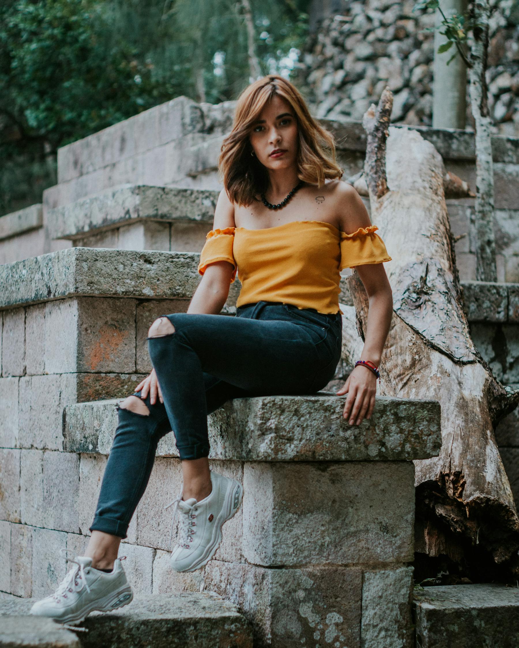 鄒開云最新女裝照，時尚魅力的璀璨綻放