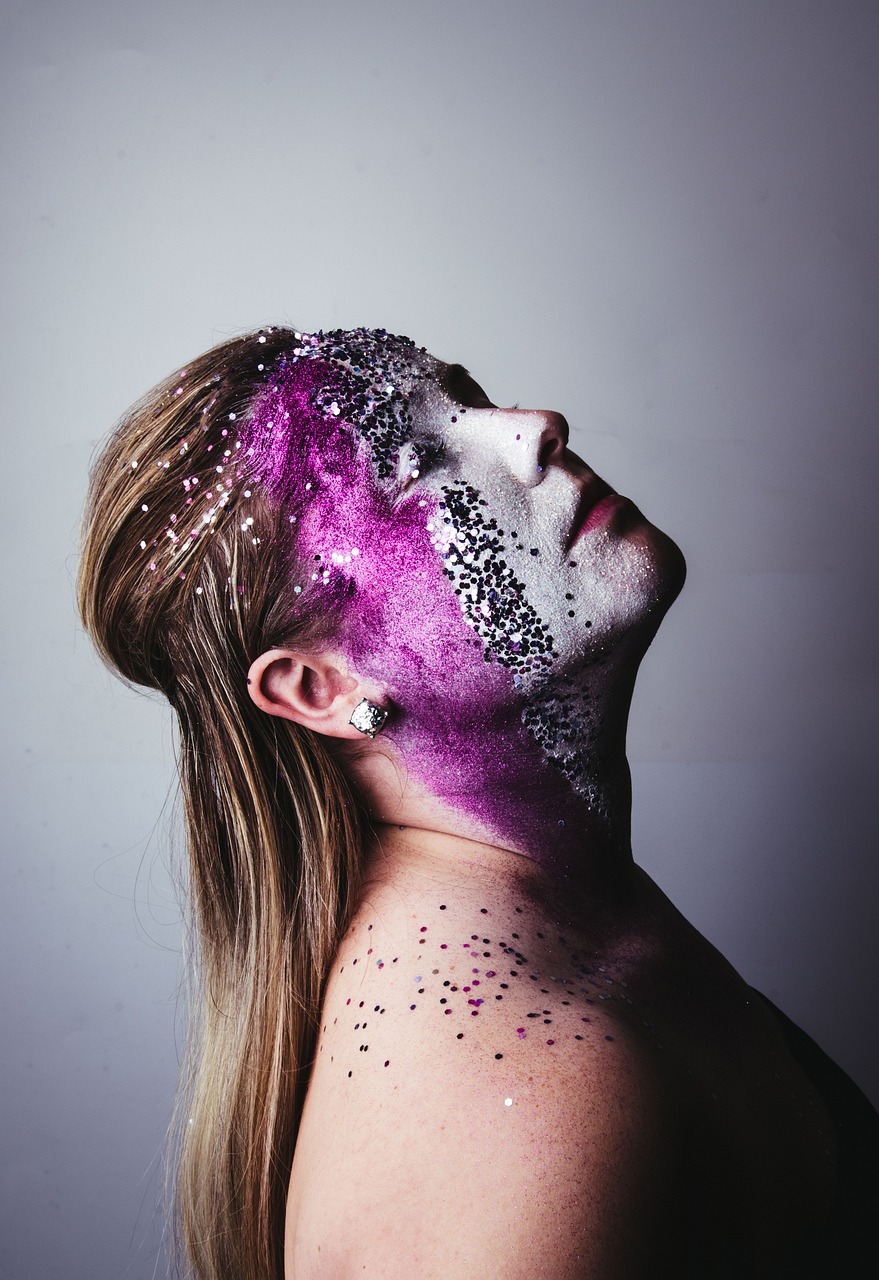 最新變色唇膏,時尚魅力的完美展現