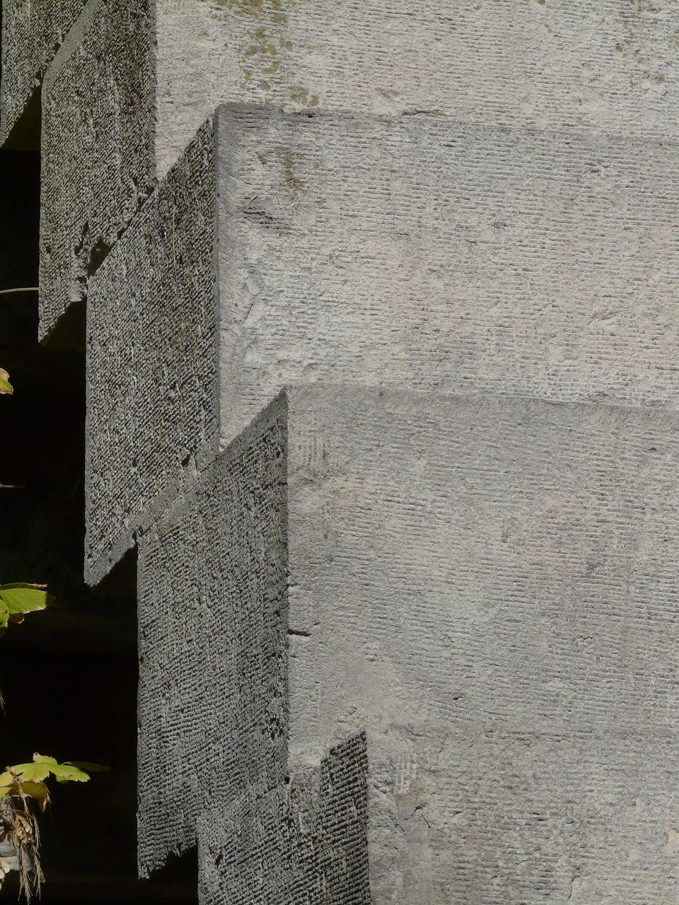 劍靈最新合服動態(tài),合服調整及其影響概述