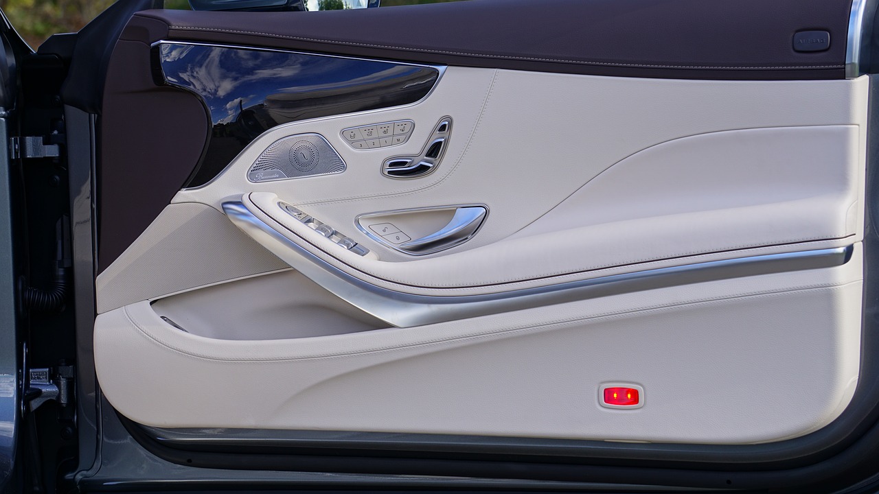 奔馳威霆最新款,豪華與科技的無縫融合