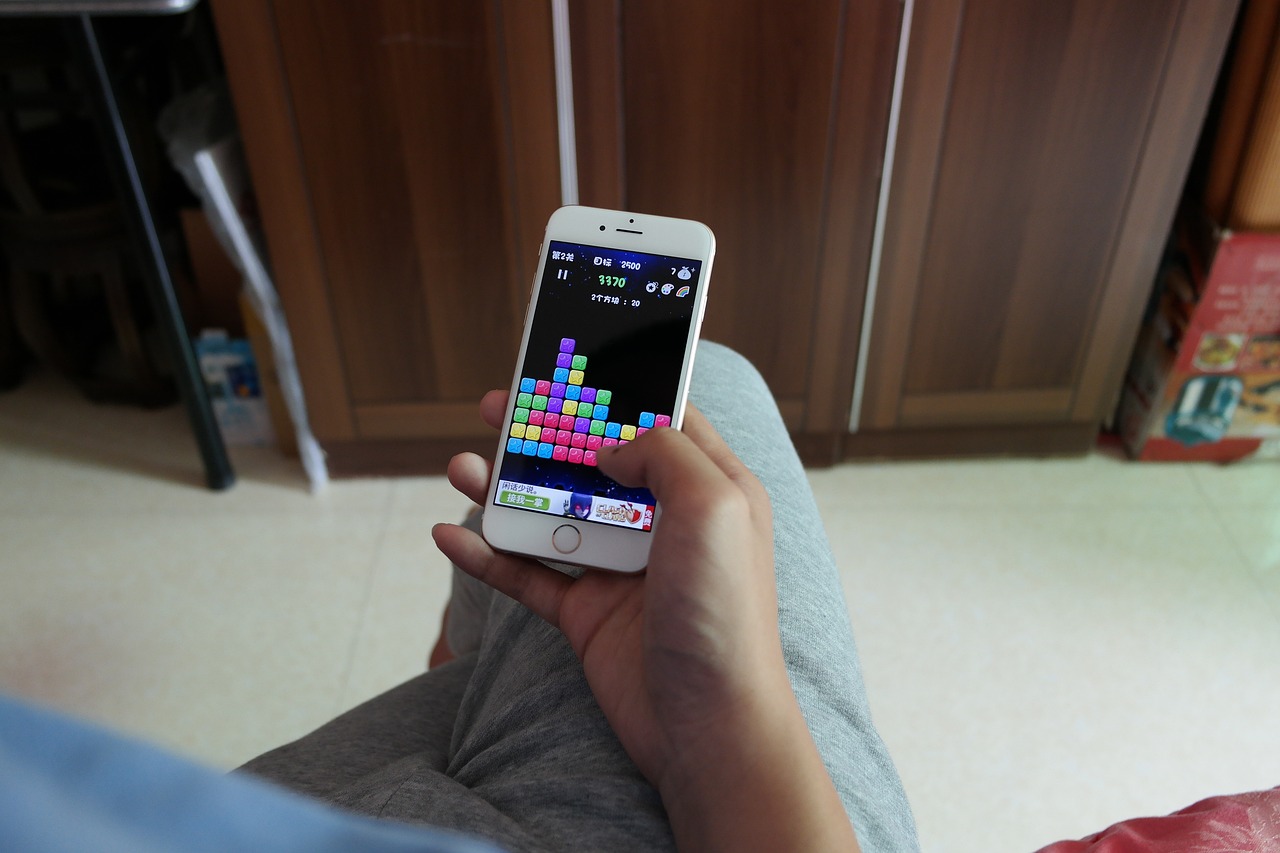 科技與時尚融合,最新手機排行榜2013揭曉