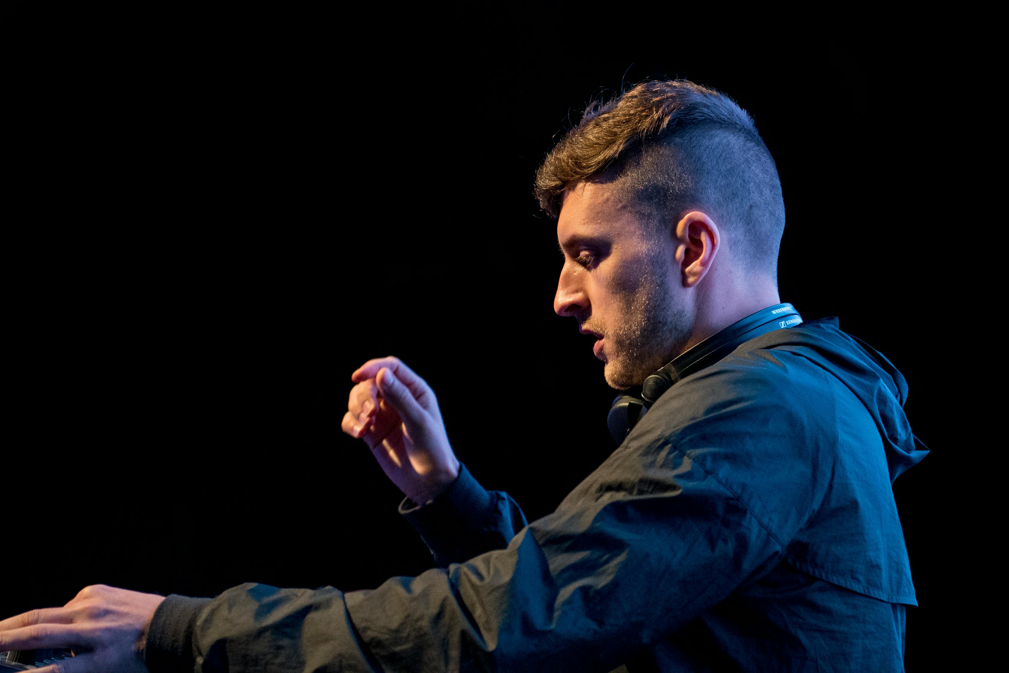 星光大道新主持人揭曉,新篇章開啟時刻